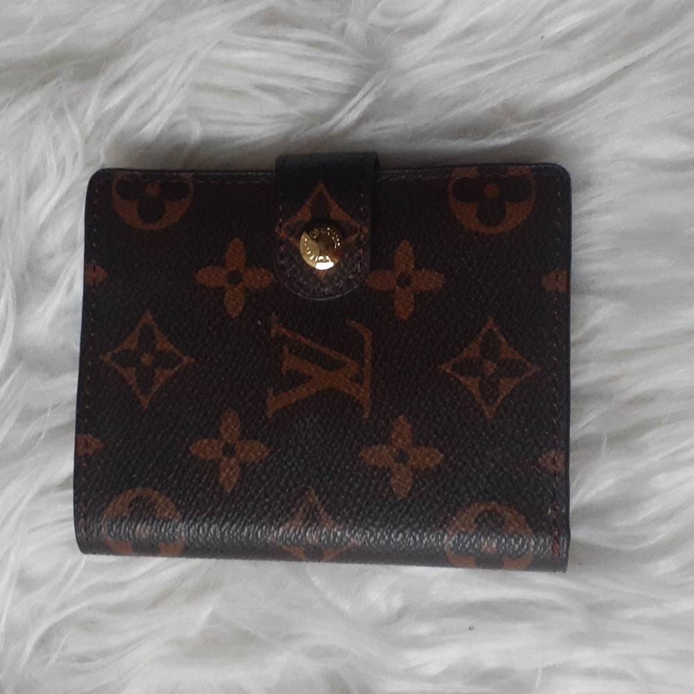 Louis Vuitton Iconic Brown Monogram Wallet w/Box & Dust Bag - Picture 2 of 15
